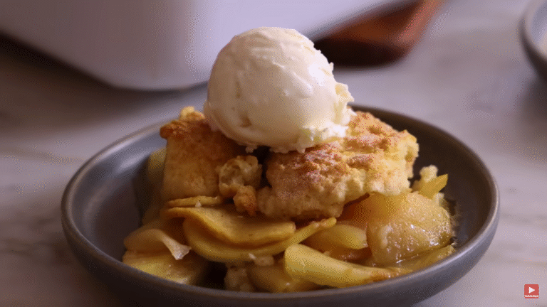 Old-Fashioned Apple Cobbler Recipe: The Comfort Dessert You Need Right Now
